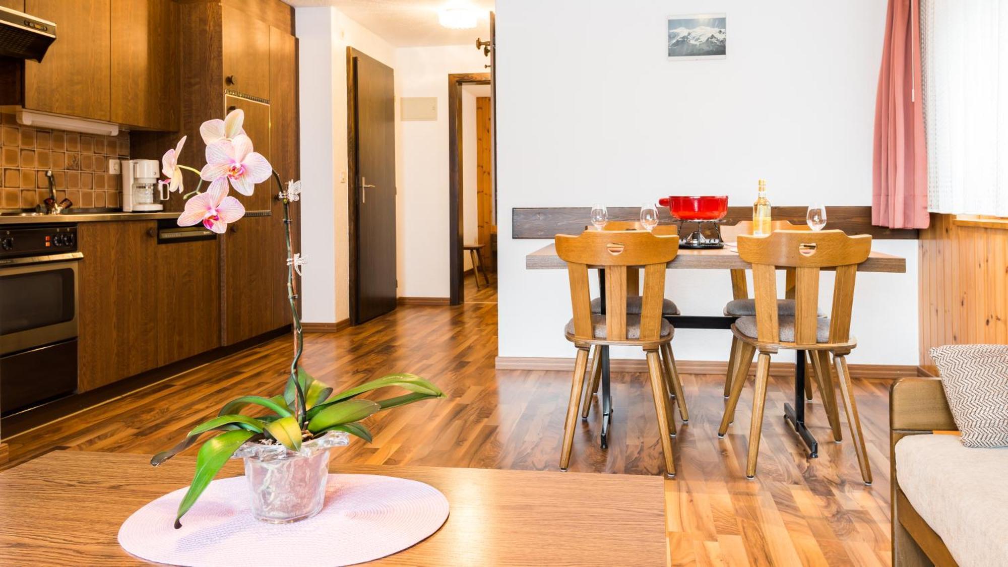 Haus Alba Apartment Saas-Almagell Phòng bức ảnh