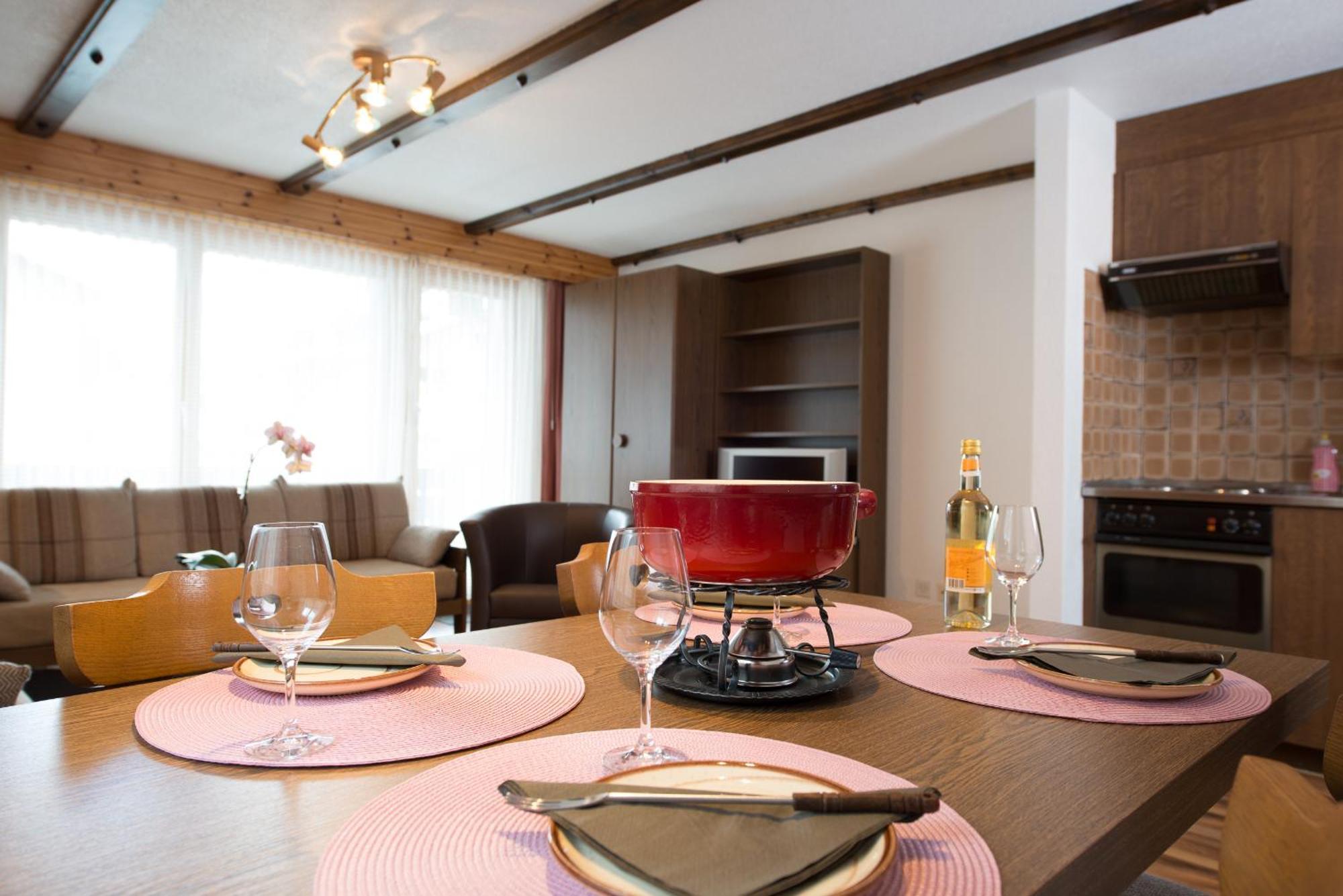 Haus Alba Apartment Saas-Almagell Phòng bức ảnh