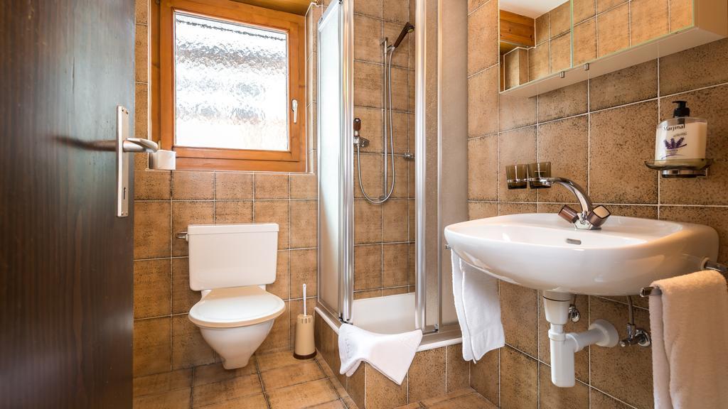 Haus Alba Apartment Saas-Almagell Phòng bức ảnh